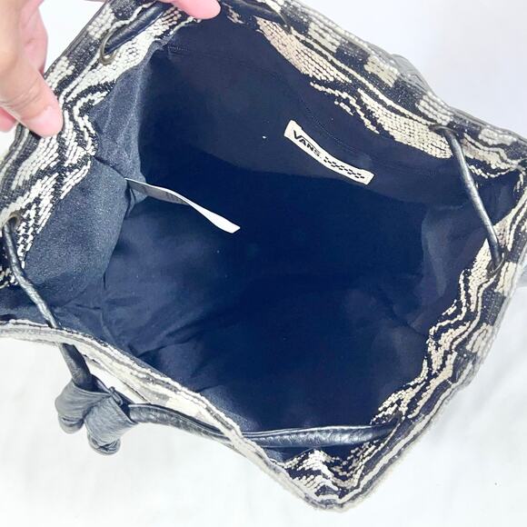 Vans Newsome Bucket Backpack Black Grey Aztec Tribal Print Faux Leather New - Picture 6 of 14